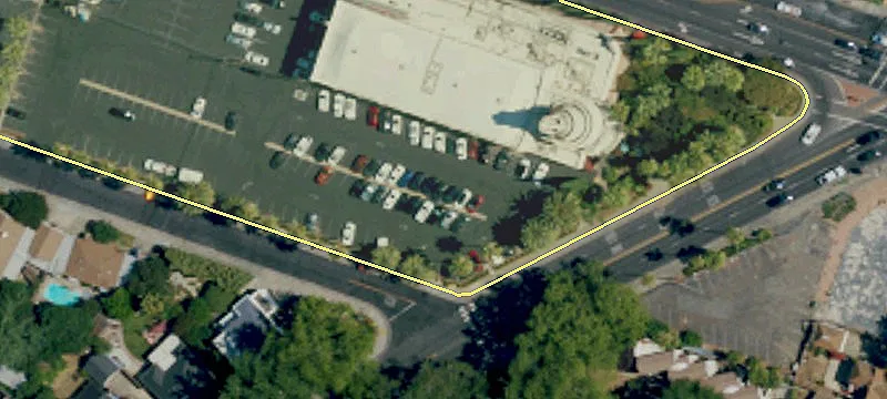 Land Park Dr