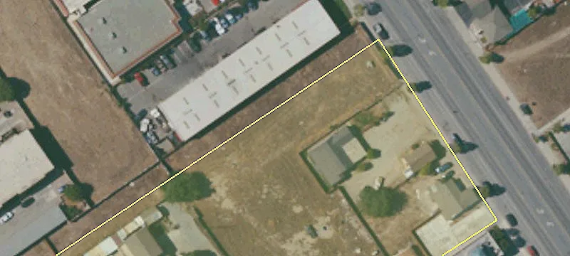 447 El Camino Real