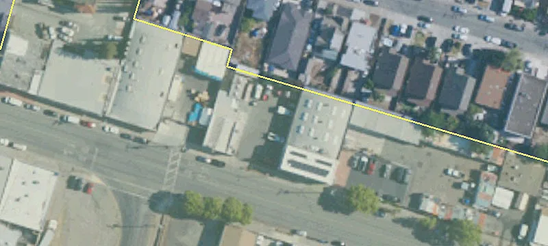 10th E St