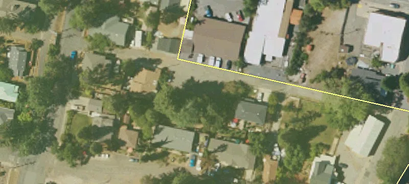 Quinns Ln