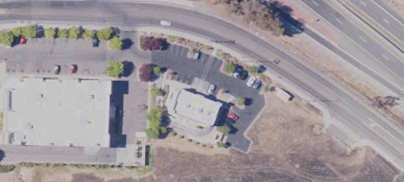 5062 Powerline Rd
