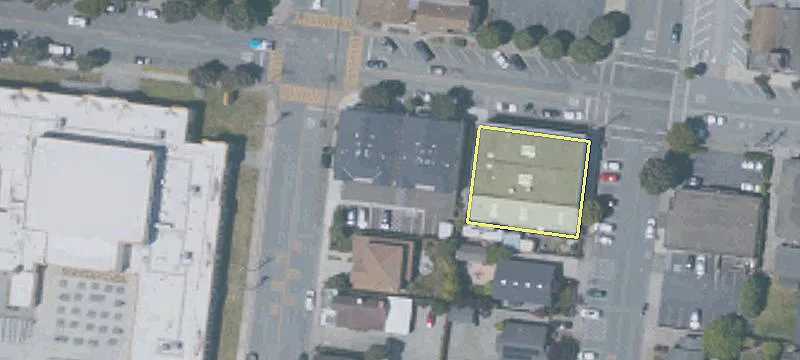 576 Kelly Ave
