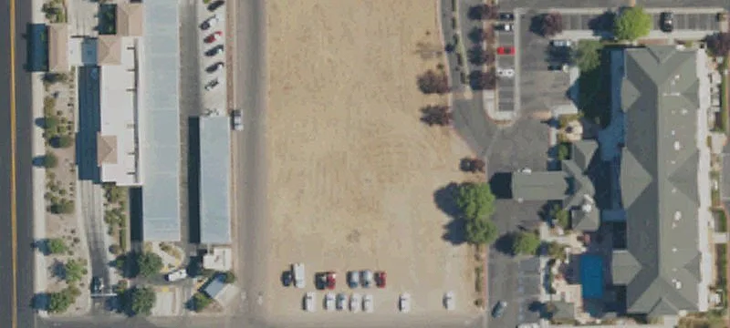560 Shaw Ave