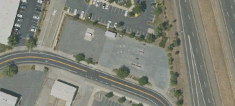 5204 Caterpillar Rd