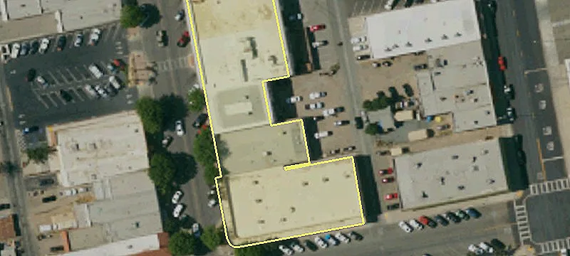 1208 Main St
