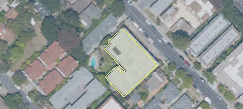 728 Elm St, Unit 304