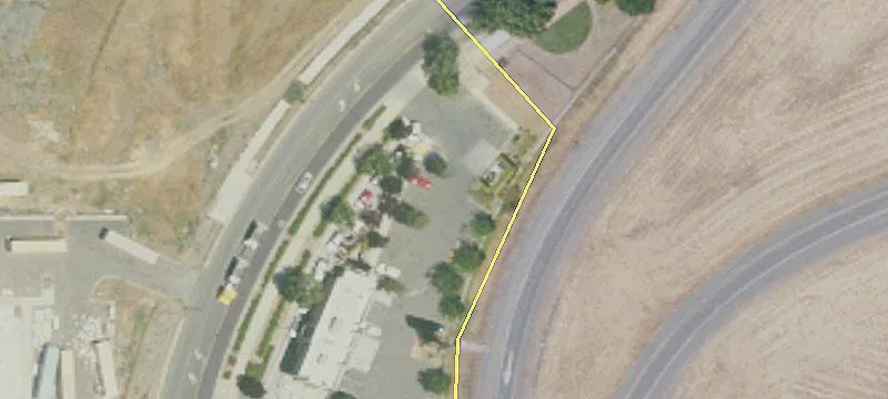 703 County Rd 90th Ln