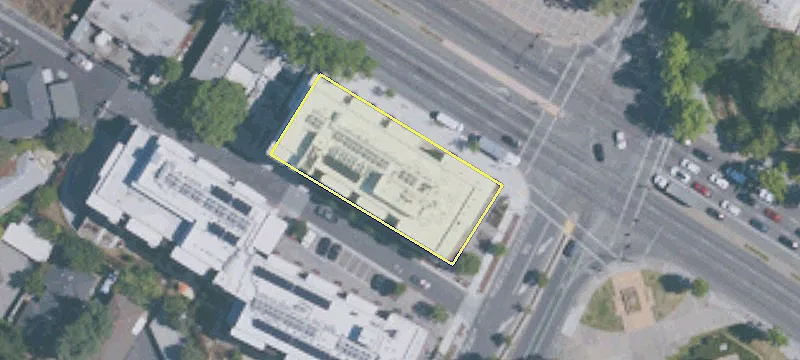 801 El Camino Real