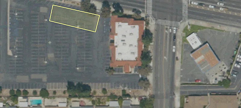 2450 Lincoln Ave
