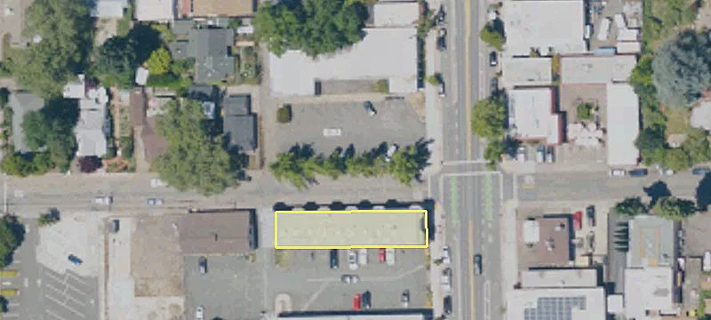 90 Main St