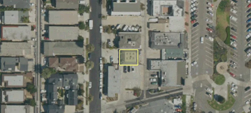 34102 Violet Lantern St
