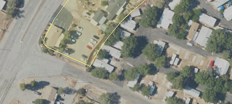 33 Evans Rd
