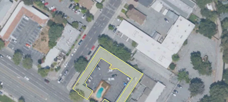 3339 El Camino Real