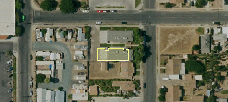 1641 Main St
