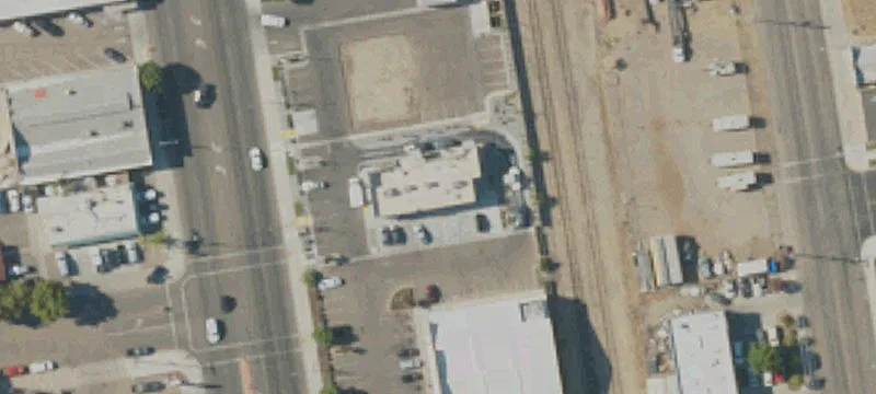 736 Academy Ave