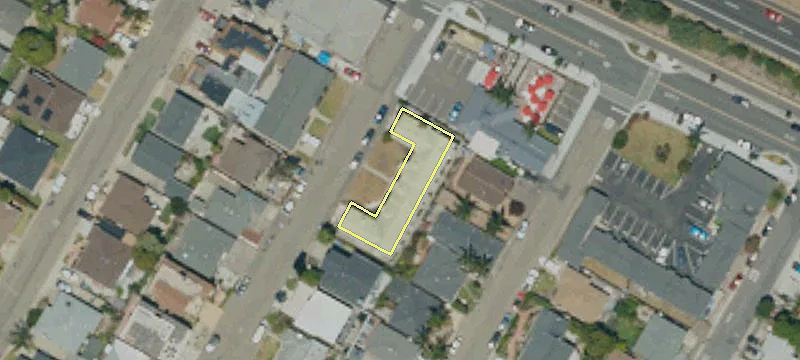 109 Santa Fe Ave