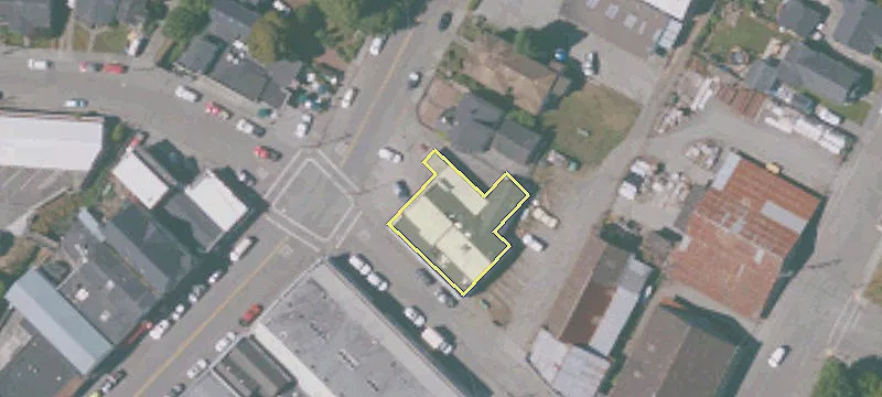 606 Main St