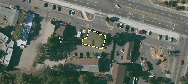 3183 Main St