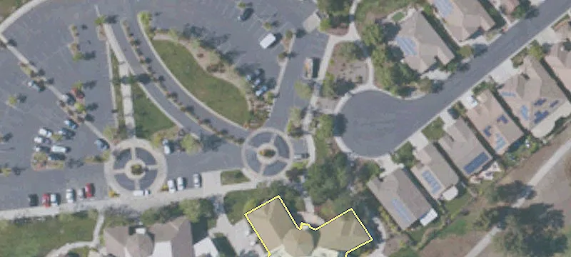 1200 Clubhouse Dr