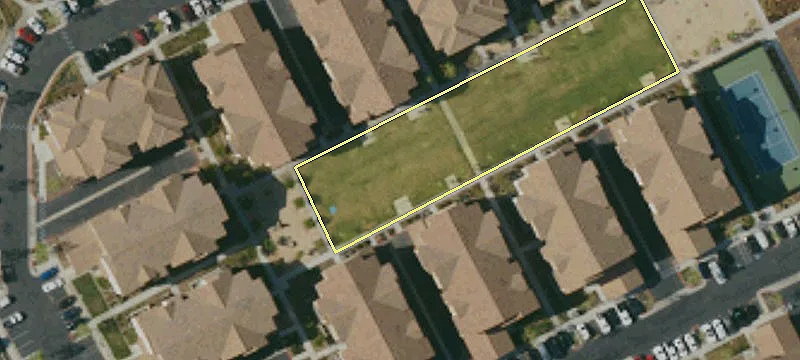 36125 Creighton Ave