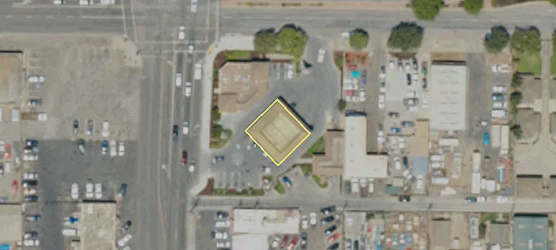 1144 Main St