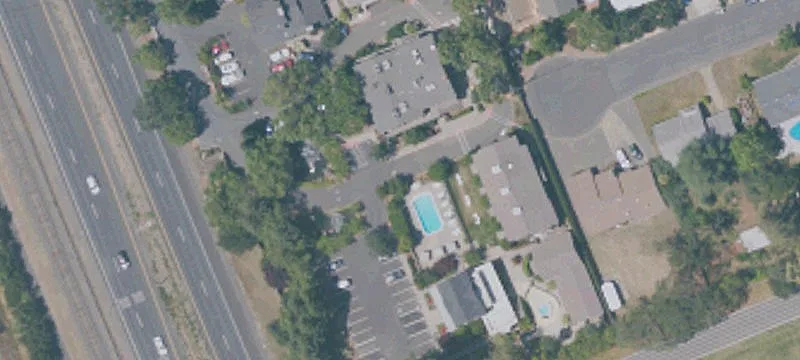 4066 Howard Ln