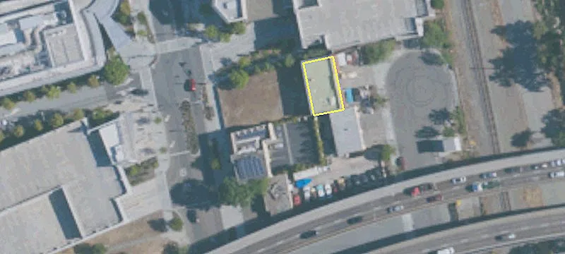 82 Main St