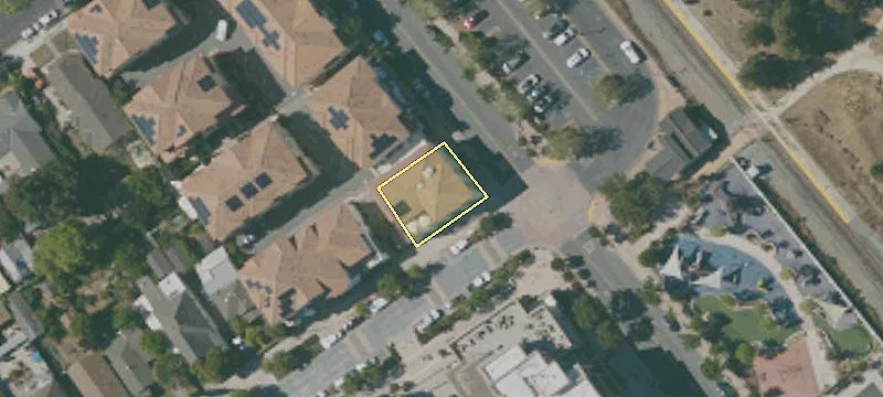 17305 Depot St