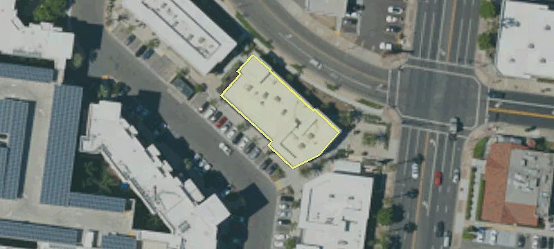 486 Main St