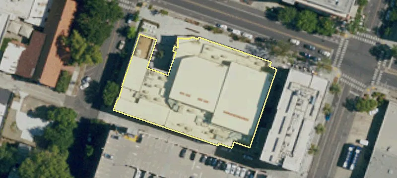 2700 Capitol Ave