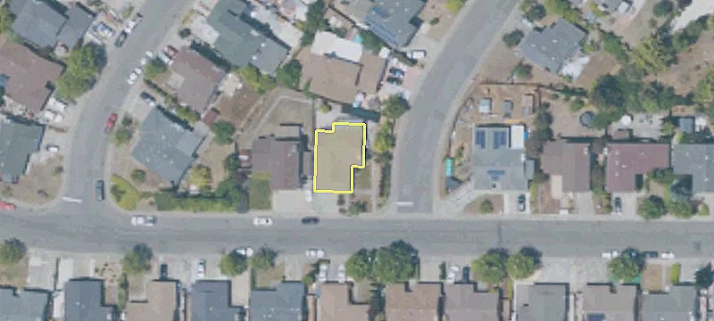 570 Quartz Ln