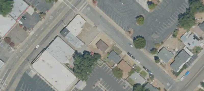 3006 Martha St