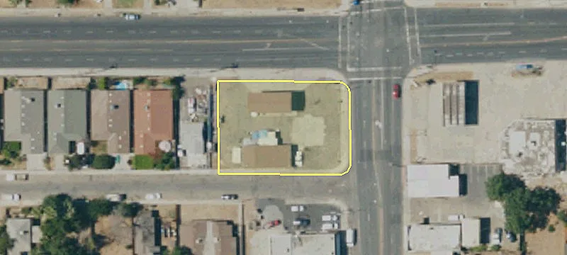 1143 Fresno St