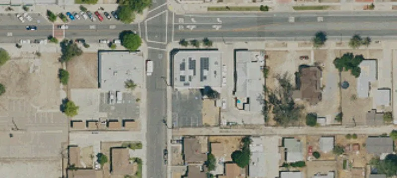 300 Main St