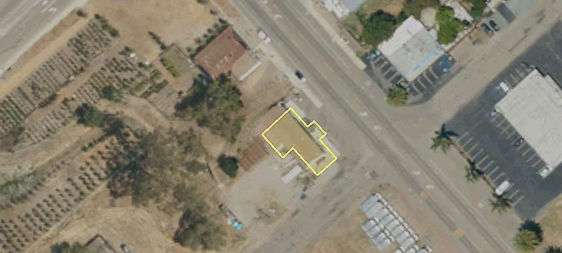 140 Thompson Ave