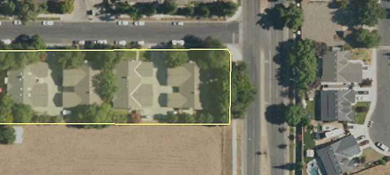 798 Spruce Ave