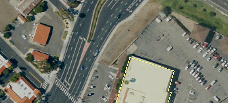 524 Avenida Pico