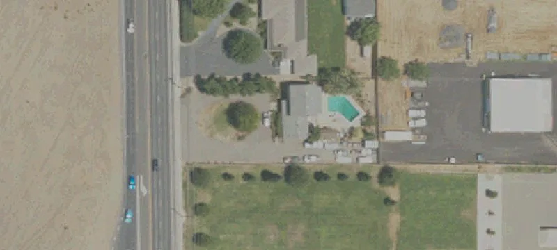 1011 Yosemite Ave