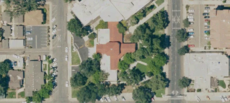 200 Oak Ave
