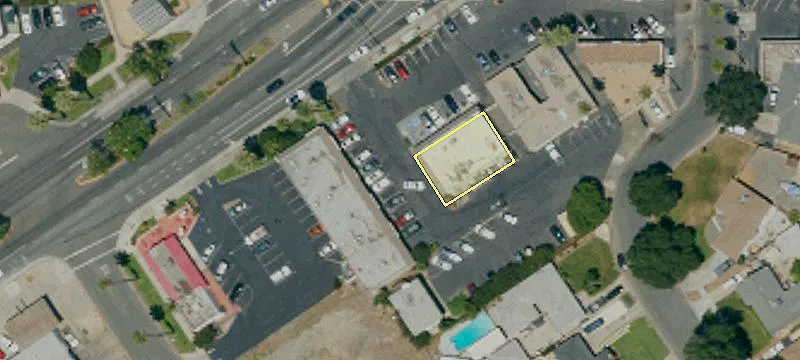 7024 Magnolia Ave