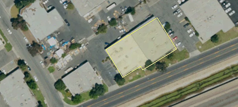 1911 Sampson Ave