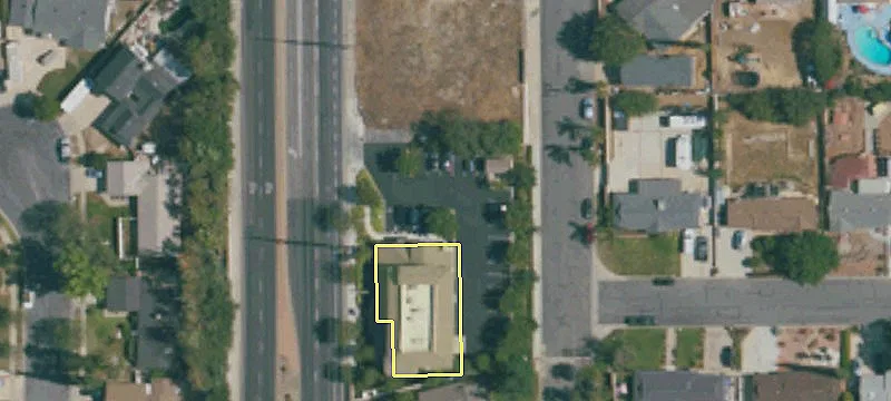 2166 Moorpark Rd