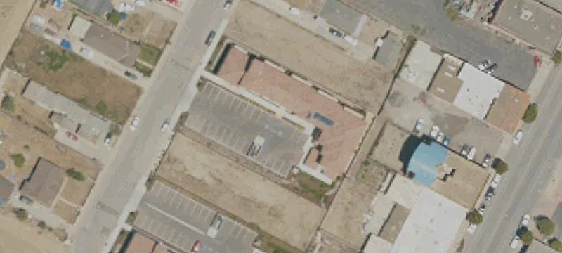 864 Pioneer St