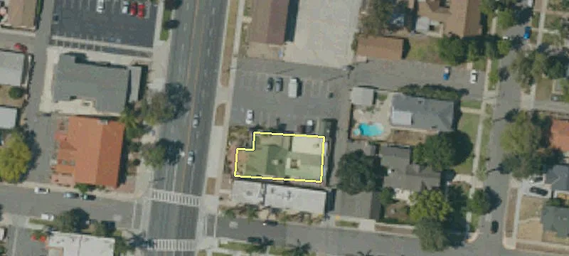 1021 Main St