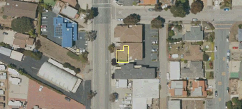 1180 Main St