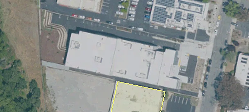 135 Dubois St