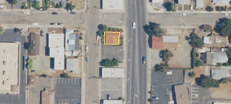 425 Main St