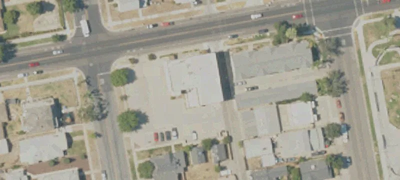 135 Tulare Ave
