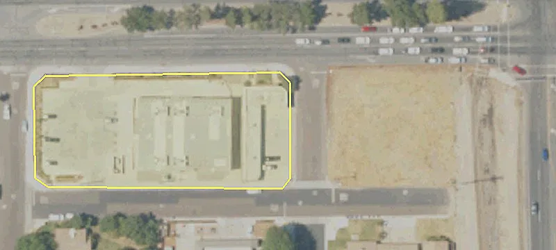 2129 Tulare Ave