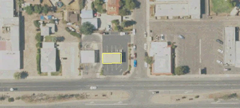 1542 Tulare Ave